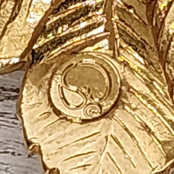 St. John vintage crystal ladybug brooch - Picture 7 of 9